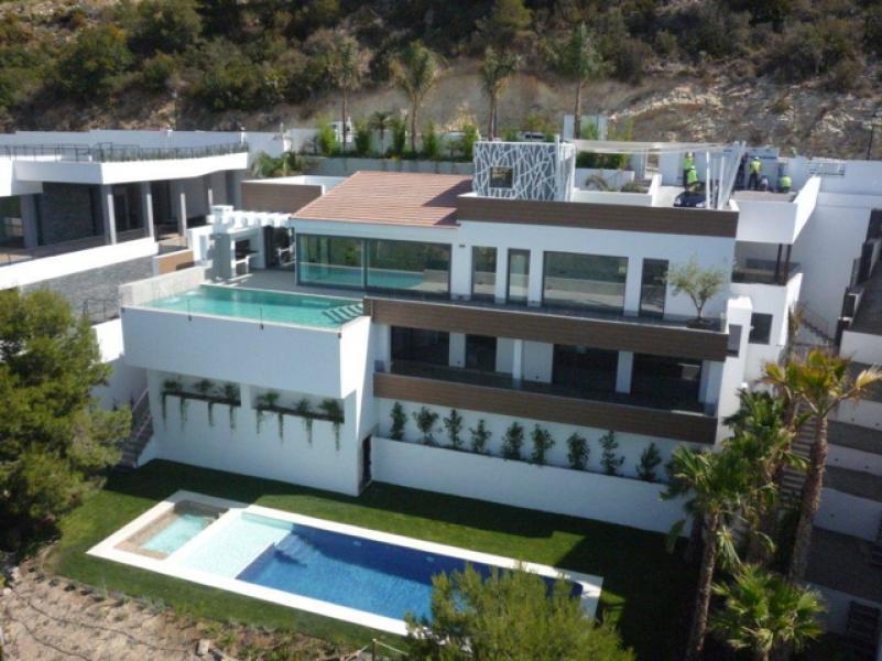 Villa moderna con vistas al mar en venta en Altea ref AV547